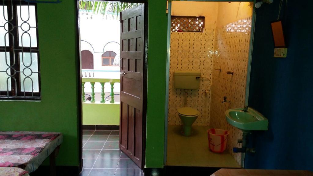 Savitri Guest House Arambol Phòng bức ảnh